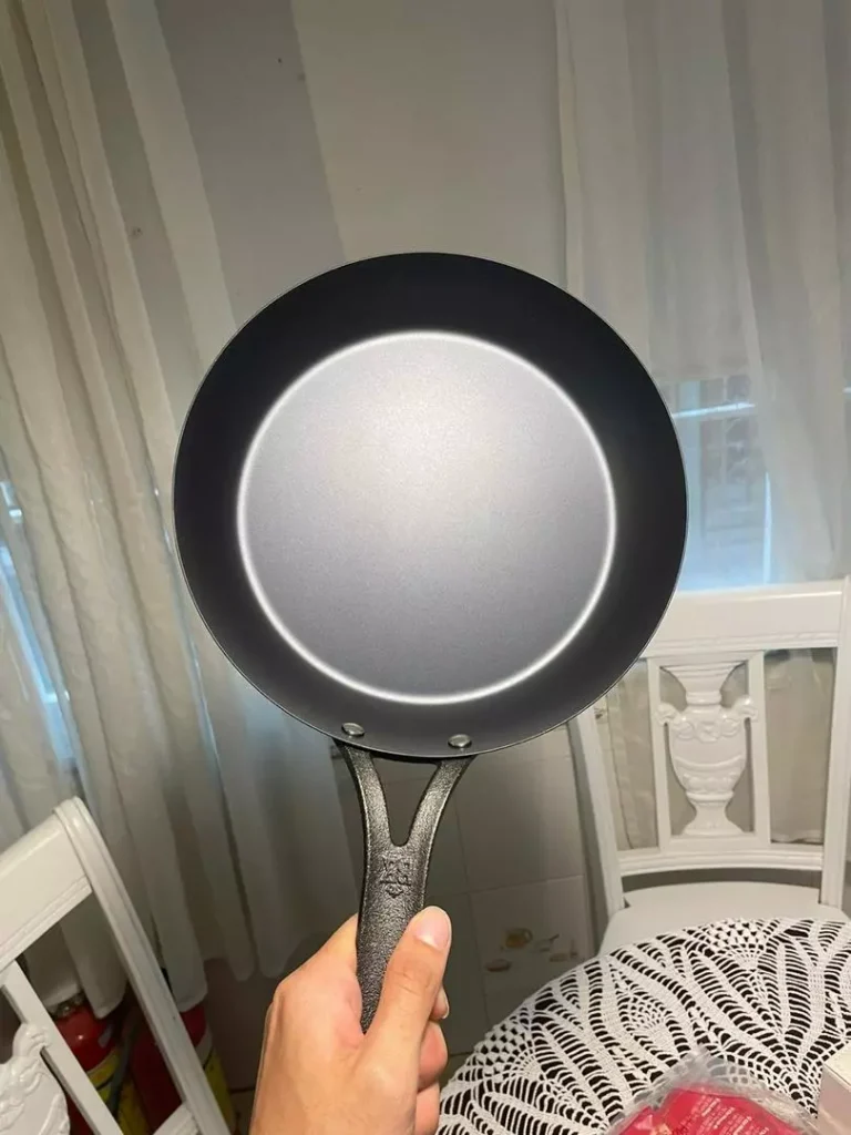 chảo thép carbon có tốt không