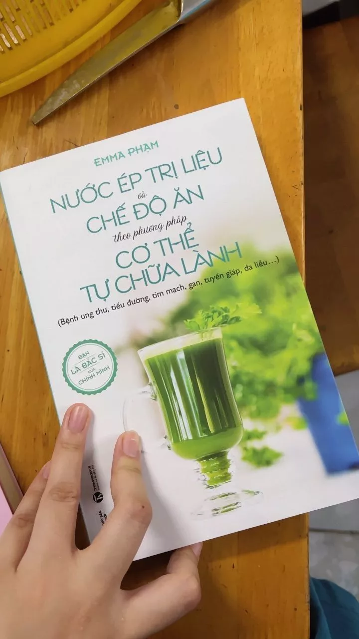 Nước ép trị liệu và chế độ ăn theo phương pháp tự chữa lành Nước ép trị liệu và chế độ ăn theo phương pháp tự chữa lành